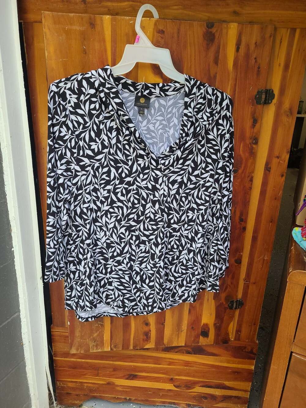 JM Collection Women's Black and White Leaf Print Long Sleeve Blouse Size XL